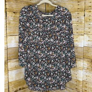 TORRID FLORAL CASUAL GEORGETTE PULLOVER CLASSIC FAVORITE EVERYDAY BLOUSE SZ.3 3X